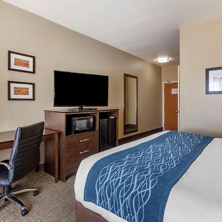 Comfort Inn & Suites Waterloo - Cedar Falls Exterior foto